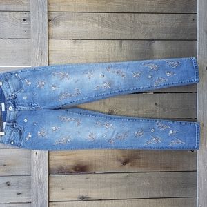 Tribal Women's Embroidered Boyfriend cut Skinny Medium Waist Jeans Size 4